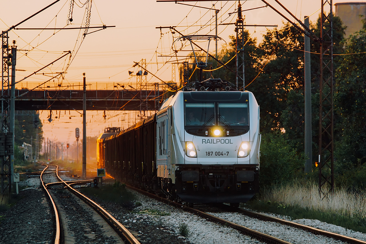 A Greener Future For Freight The Power Of Cross Border Locomotives